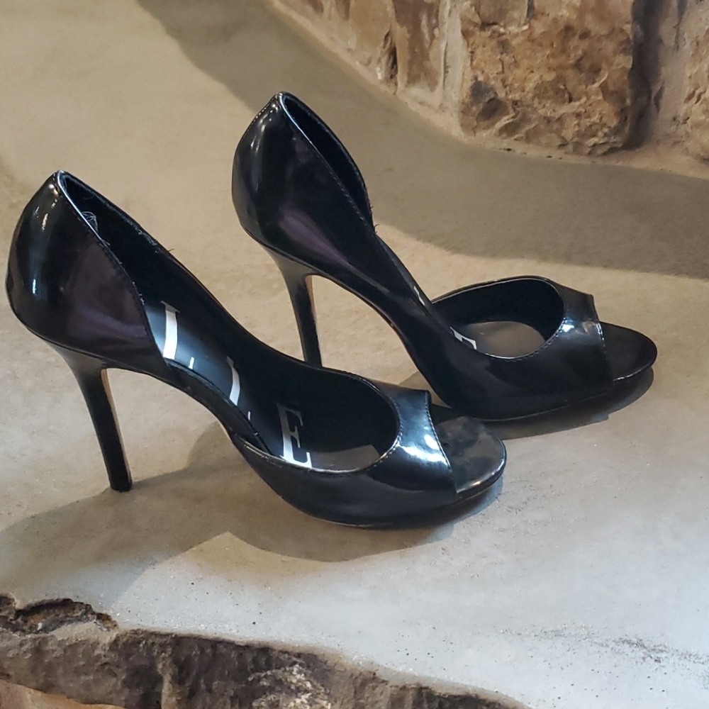 Elle Heels